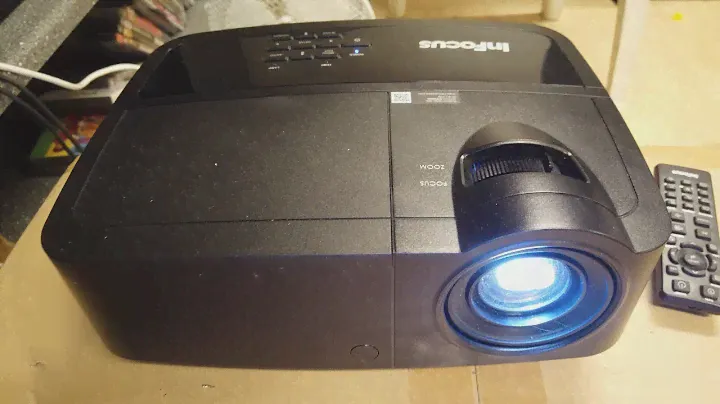 Ljusstark Infocus IN2128HDa full HD projektor på 3500ansi